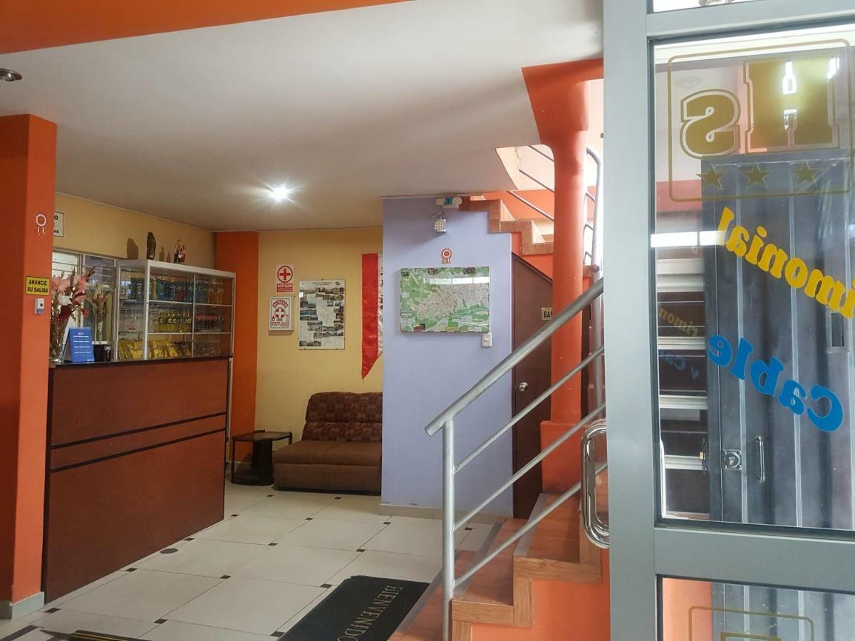 Hostal Los Pinos Huancayo Eksteriør billede