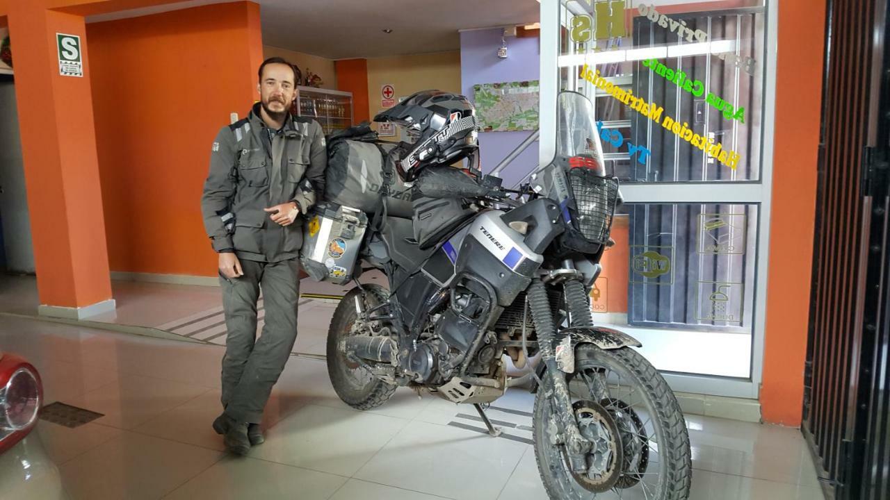 Hostal Los Pinos Huancayo Eksteriør billede